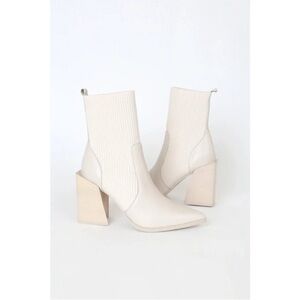 Steve Madden Tackle Bone Leather Ankle Boots size 6 NWT